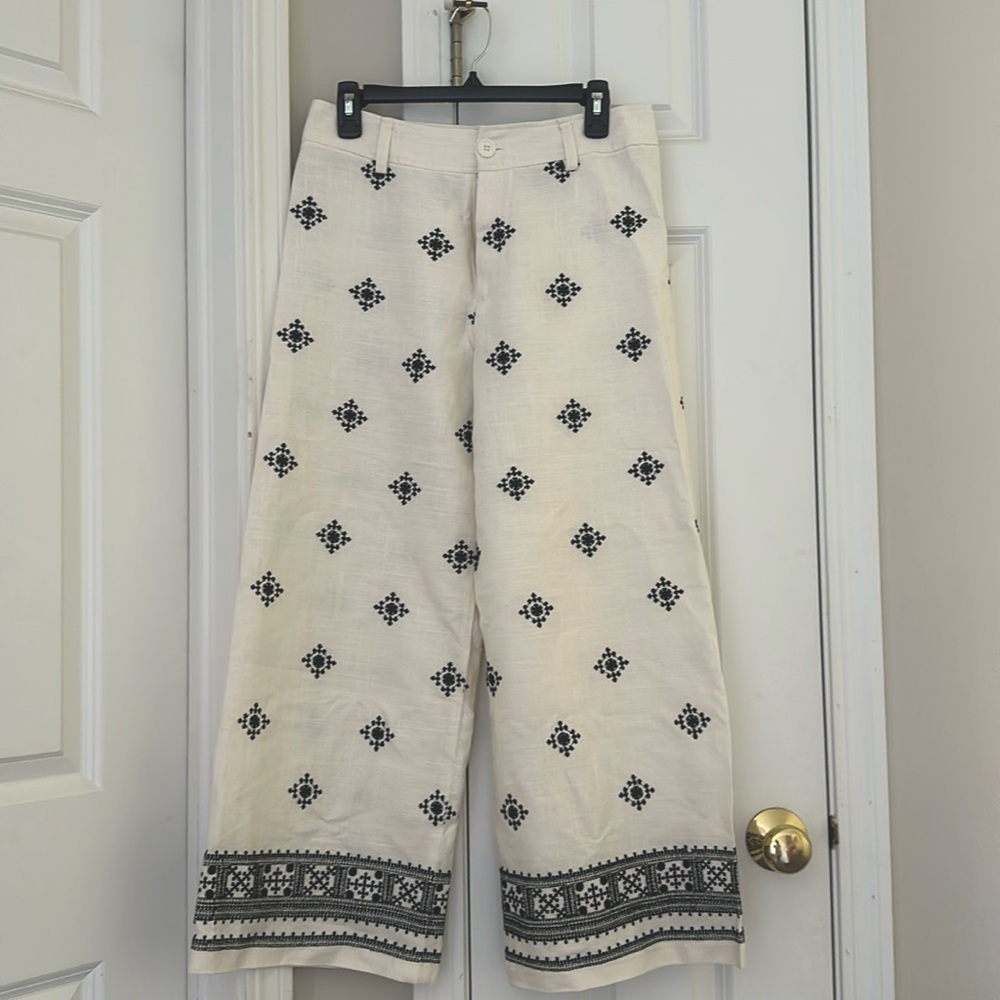 Ellie Tahari summer pants